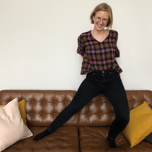 Meet your Posher, Dayna - Picture 1 of 1